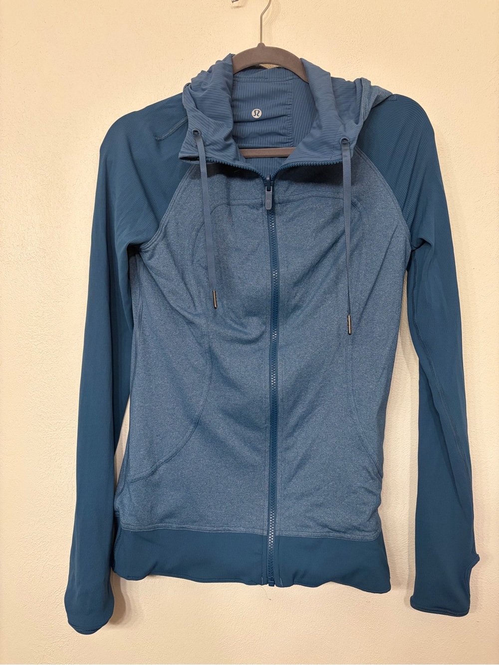 Lululemon Women’s Blue Dance Studio Reversible Full-Zip Hooded Jacket Size 6